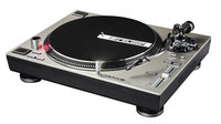 Direct Drive Turntable in Silver with S-Shaped Tonearm