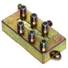1 Input to 2 Output F Splitter
