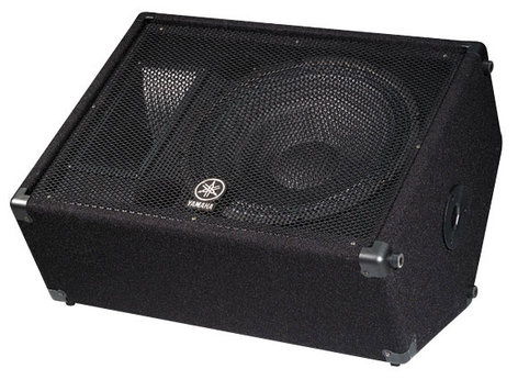 Yamaha BR15M 15" 2-Way Passive Stage Monitor, 400W