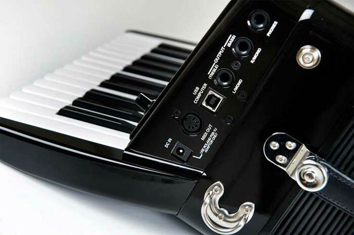 Roland FR-1X V-Accordion - Black Compact Digital Piano-style Accordion With Speakers
