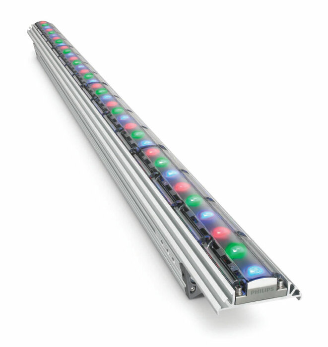 Philips Color Kinetics 123-000079-26 ColorGraze QLX Powercore, 2 Ft Linear LED Fixture, 10° X 60° Beam Angle