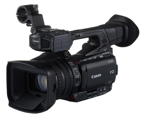 Canon XF200 Professional HD Camcorder 20x Zoom And 1/2.84" CMOS Sensor