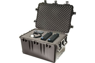 Pelican Cases iM3075-X0001 29.8" x 20.8" x 17.8" Storm Case with Foam Interior and Telescoping Handle IM3075-X0001