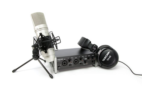Tascam TRACKPACK 2X2 Audio Recording Bundle with US-2x2 Interface, TM-80 Condenser Microphone, and TH-02 Headphones US2X2TP