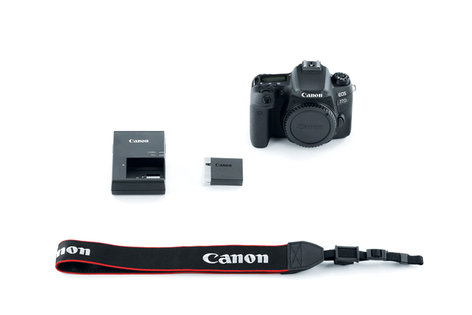 Canon EOS 77D DSLR Body EOS-77D-KIT