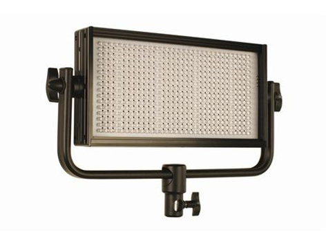 Cool-Lux CL500DFV Daylight, Flood Light With V-Mount Plate And Carrying Case