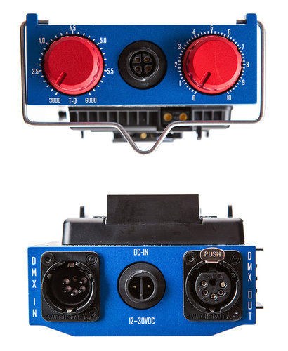 Aladdin AMS-FL200BI-KIT-VM BI-FLEX4 Kit 1' X 4' 200W Bi-Color LED Kit With V-Mount Plate And DMX