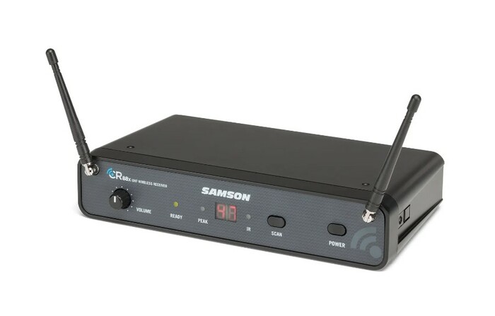Samson SWC88XHQ7 Concert 88x Wireless Handheld System With Q7 Handheld Dynamic Mic