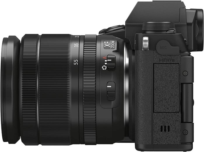 FujiFilm X-S10 with XF18-55mm Mirrorless Camera With  XF 18-55mm F/2.8-4 R LM OIS Lens