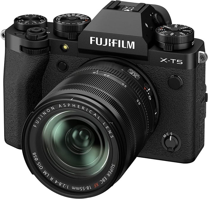 FujiFilm X-T5 with XF18-55mm Mirrorless Camera With XF 18-55mm F/2.8-4 R LM OIS Lens