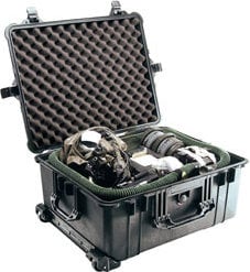 Pelican Cases 1614 Protector Case 21.8"x16.7"x10.6" Protector Case With Wheels And Padded Divider