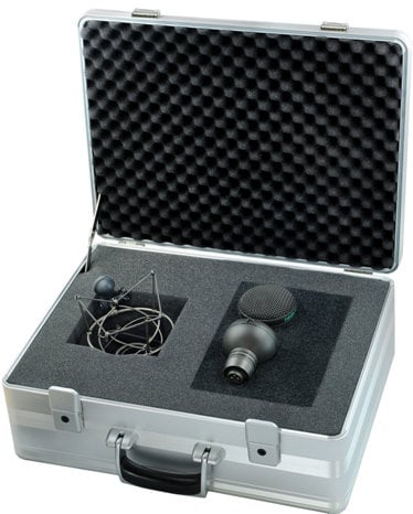 Microtech Gefell UM900-EA92 5-Pattern Tube Microphone With EA92 Shock Mount