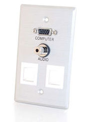 Single Gang HD15 + 3.5mm + (2) Keystone Wall Plate, Brushed Aluminum