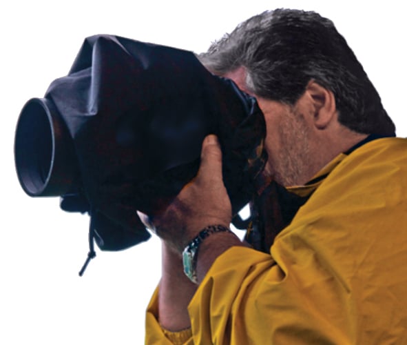 Medium Pro Storm Jacket for SLR in Black