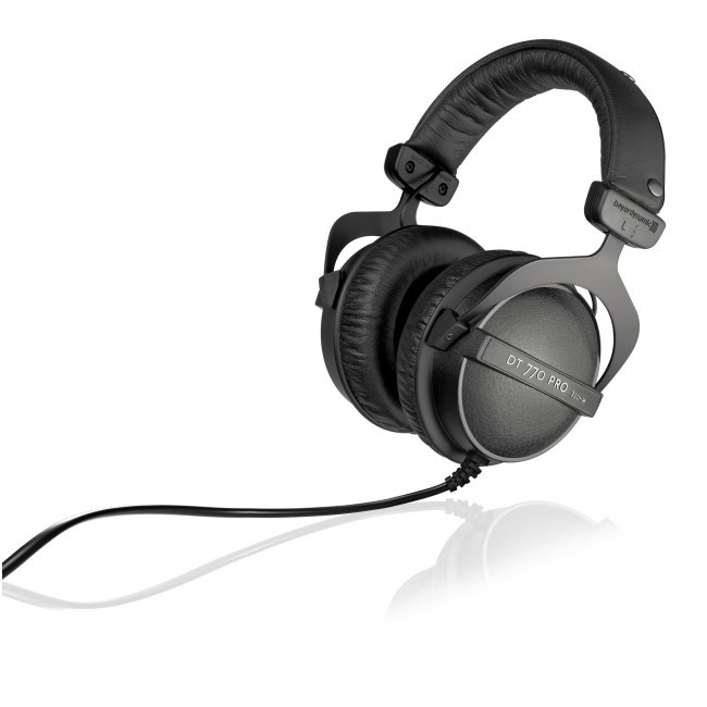 32 Ohm Closed-Back Studio Reference Headphones