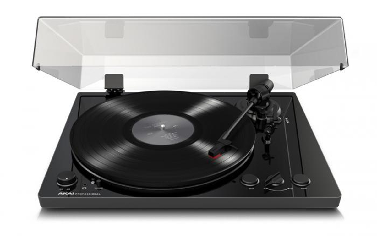 Premium Performance Belt-Drive Turntable