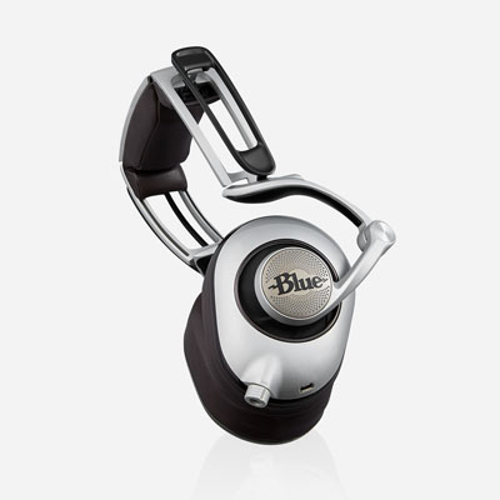 Headphones with Planar Magnetic Technology and On-Board Preamplifier