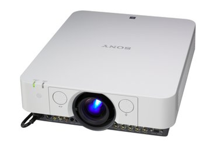 5000 Lumen LCD Projector
