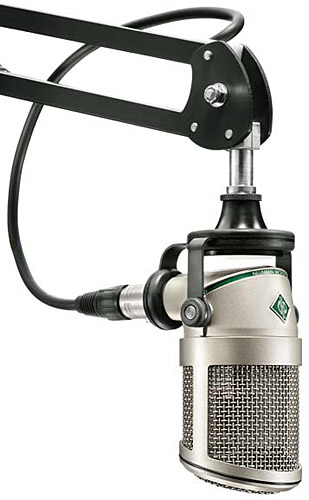 Small Diaphragm Hypercardioid Dynamic Broadcast Microphone