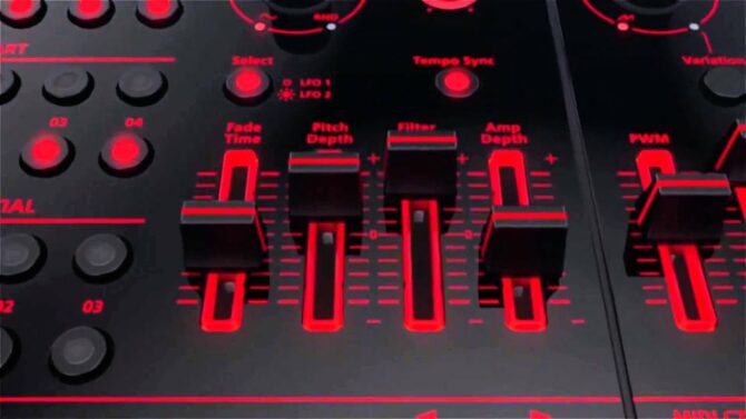 Roland JD-XA Analog/Digital Crossover Synthesizer Intro