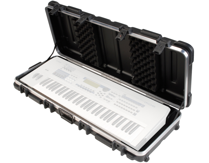 SKB 1SKB-4214W Hardshell 61-Key Keyboard Flight Case With Wheels