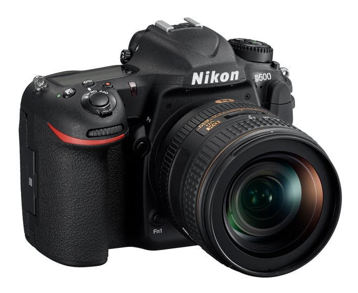 Nikon D500 16-80mm Kit 20.9MP DSLR Camera With AF-S DX NIKKOR 16-80mm F/2.8-4E ED VR Lens