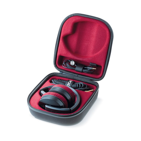 Focal LISTEN-PRO Listen Professional Closed-Back, Circumaural Headphones, 32 Ohms