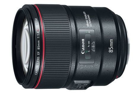 Canon EOS C200 Prime Kit 4K Cinema Camera With EF 24mm F/1.4L II, EF 50mm F/1.2L U And EF 85mm F/1.4L IS USM Prime Lenses