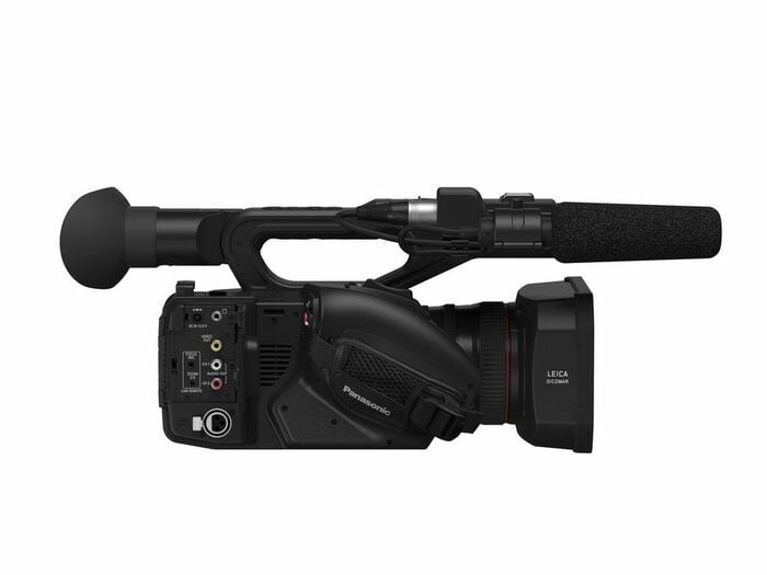 Panasonic HC-X1 Ultra HD Professional Camcorder With 20X LEICA DICOMAR Lens