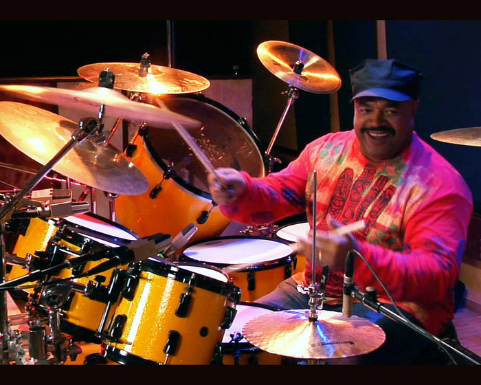 Secrets Of The Pros MASTER-DRUMMER Insider Look At The Life Of Dennis Chambers [DOWNLOAD]