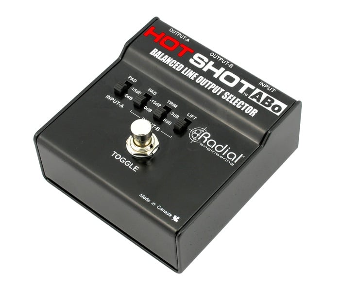 Radial Engineering HotShot ABo Latching Footswitch, Toggles One XLR Input To Two XLR Outputs