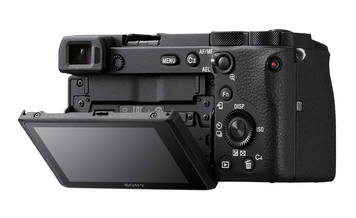 Sony Alpha a6600 18-135mm Kit 24.2MP Mirrorless Digital Camera With 18-135mm F3.5-5.6 Lens