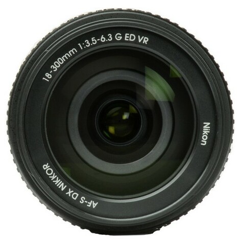 Nikon AF-S DX NIKKOR 18-300mm  F/3.5-6.3G ED VR Lens