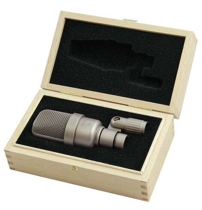Microtech Gefell M930-MH-93.1 Studio Condenser Microphone With MH 93.1 Microphone Holder