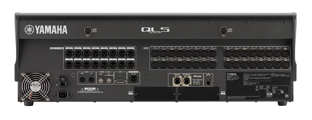 Yamaha QL5 32-Input/16-Output Digital Mixing Console with