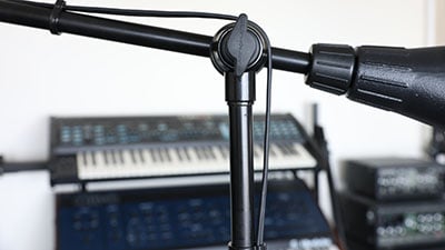 Ultimate Support MC-125 Professional Boom Mic (close-up view)